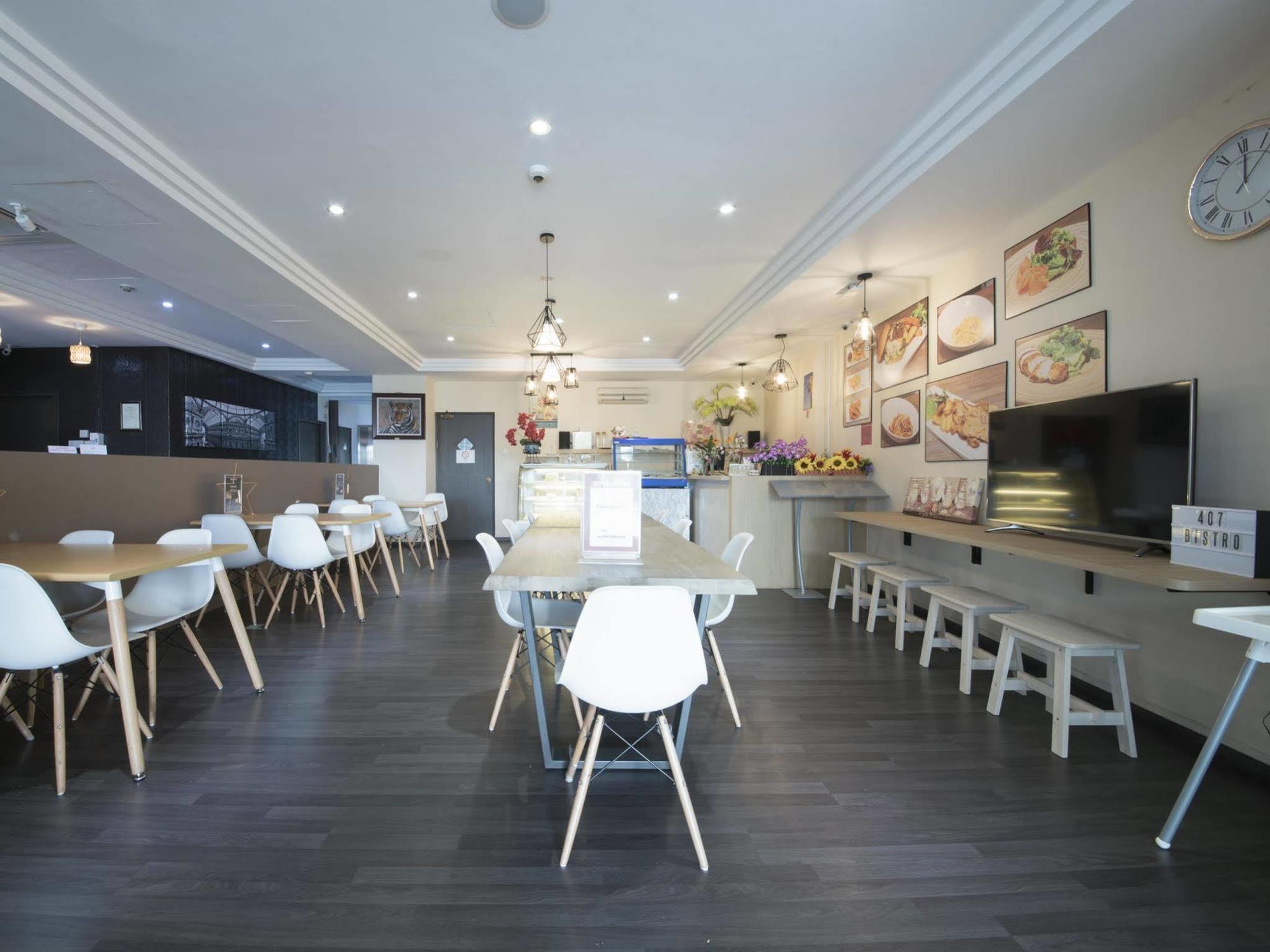Madras Eminence Singapore Exterior photo