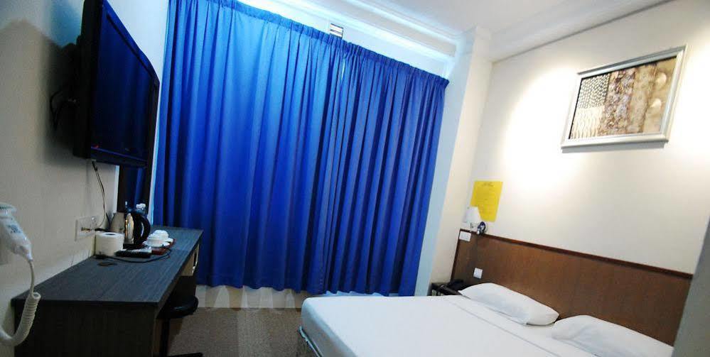 Madras Eminence Singapore Exterior photo